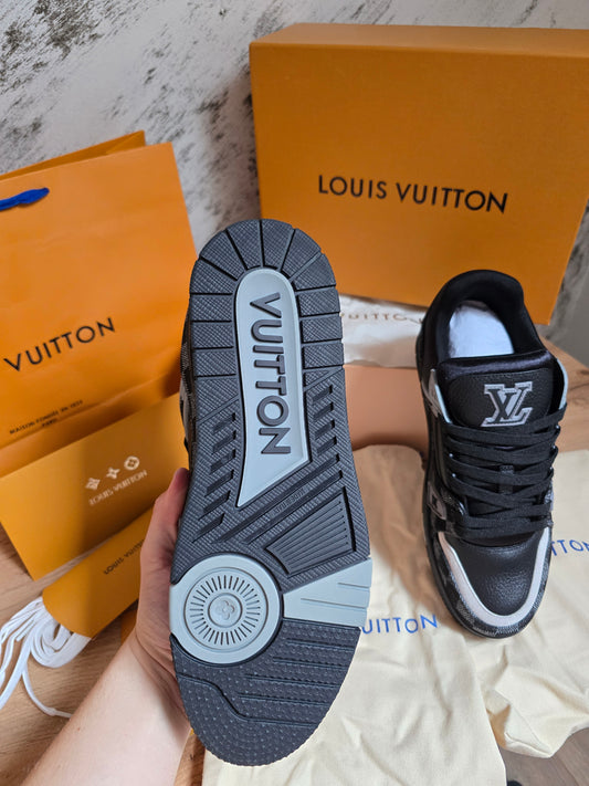 LOUIS VUITTON | Trainer Shoes