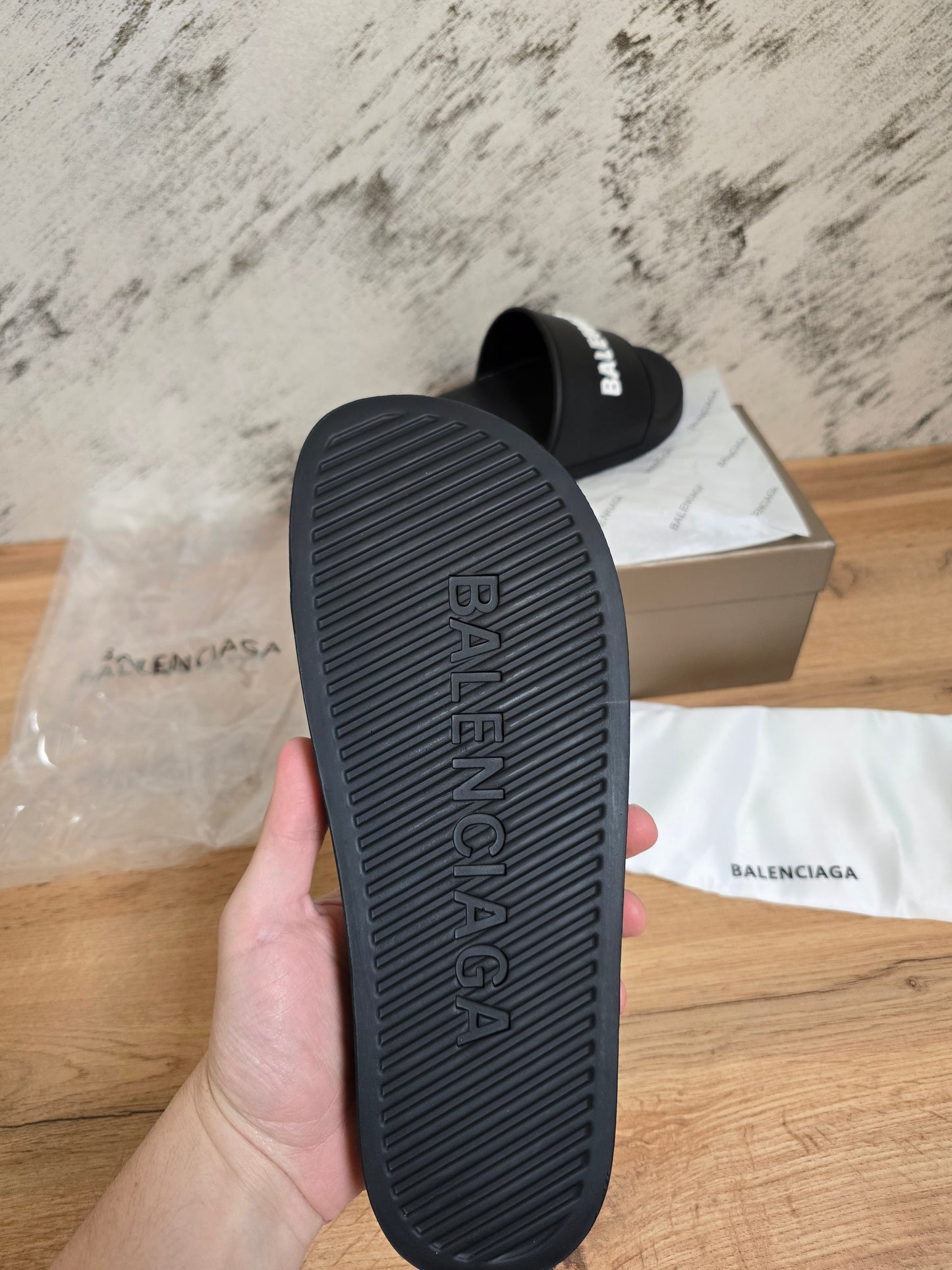 BALENCIAGA | Slides