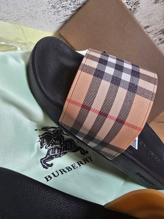 BURBBERY | Vintage Slides