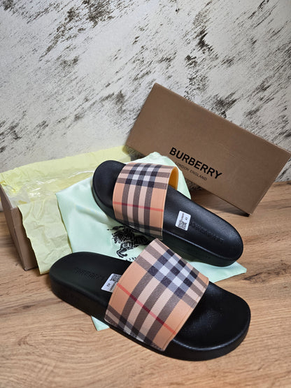 BURBBERY | Vintage Slides
